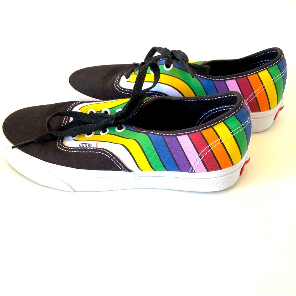 Vans Authentic Refract Rainbow Sneakers Women’s 7.5 Men’s 6 EU 38